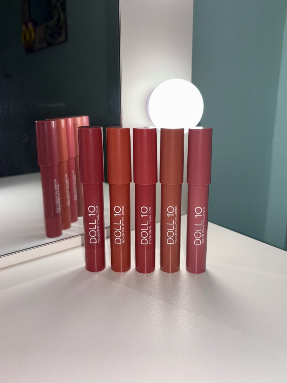 Doll 10 One Kiss At A Time Holiday Lip Crayon Collection